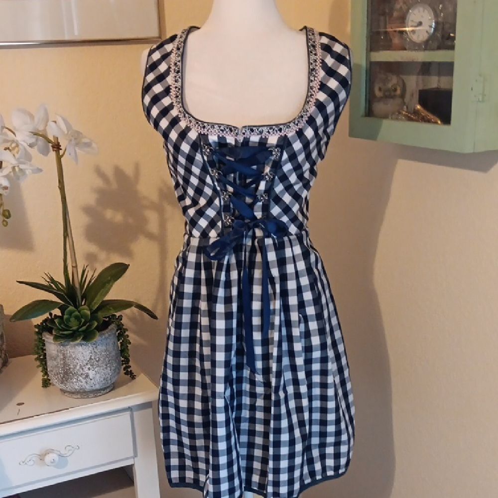 Kojooin Bavarian Inspired Dress